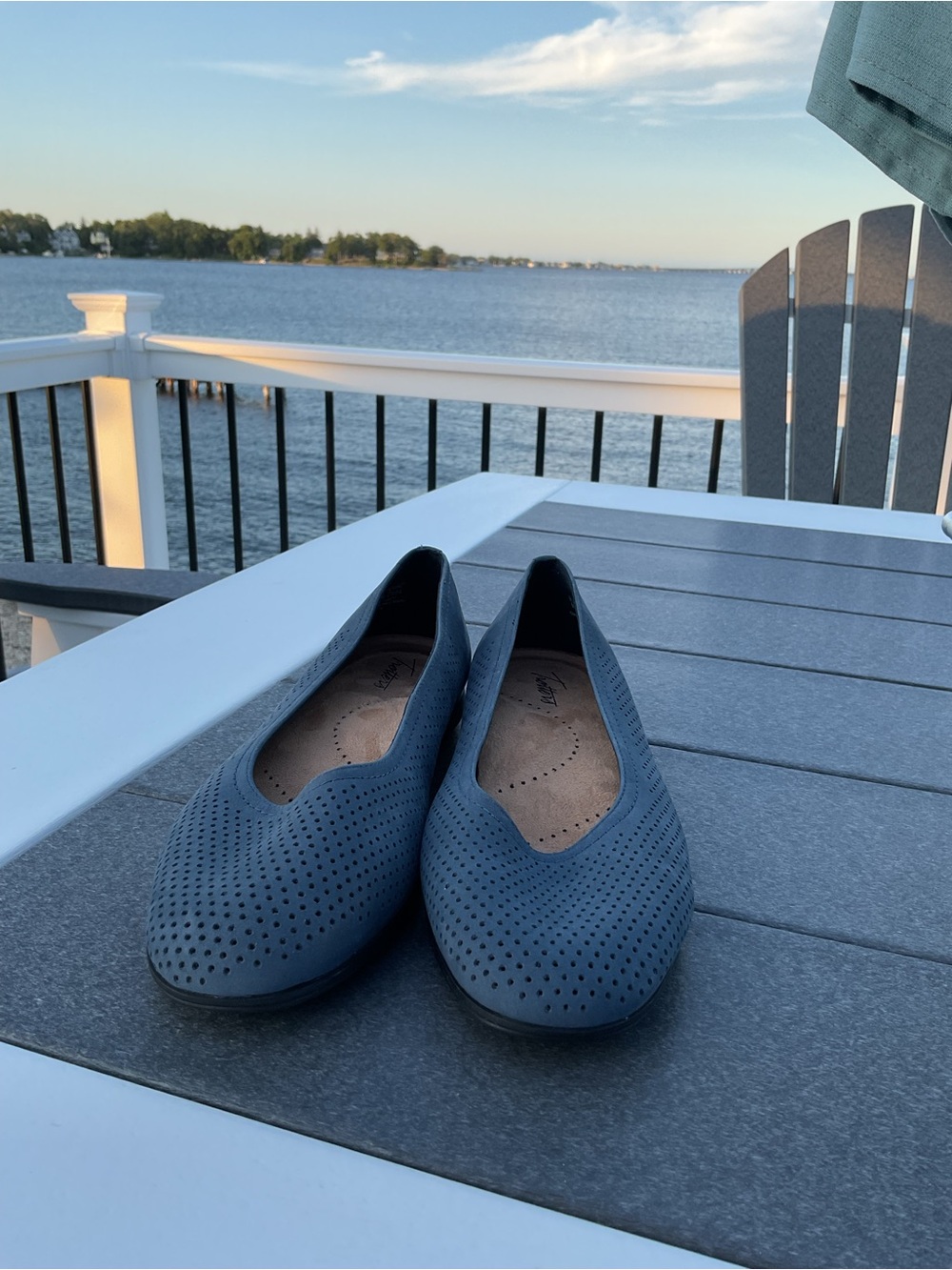 Trotters Perforated Slate Blue Slip-On Flats, New w/o Tags - Picture 2 of 4
